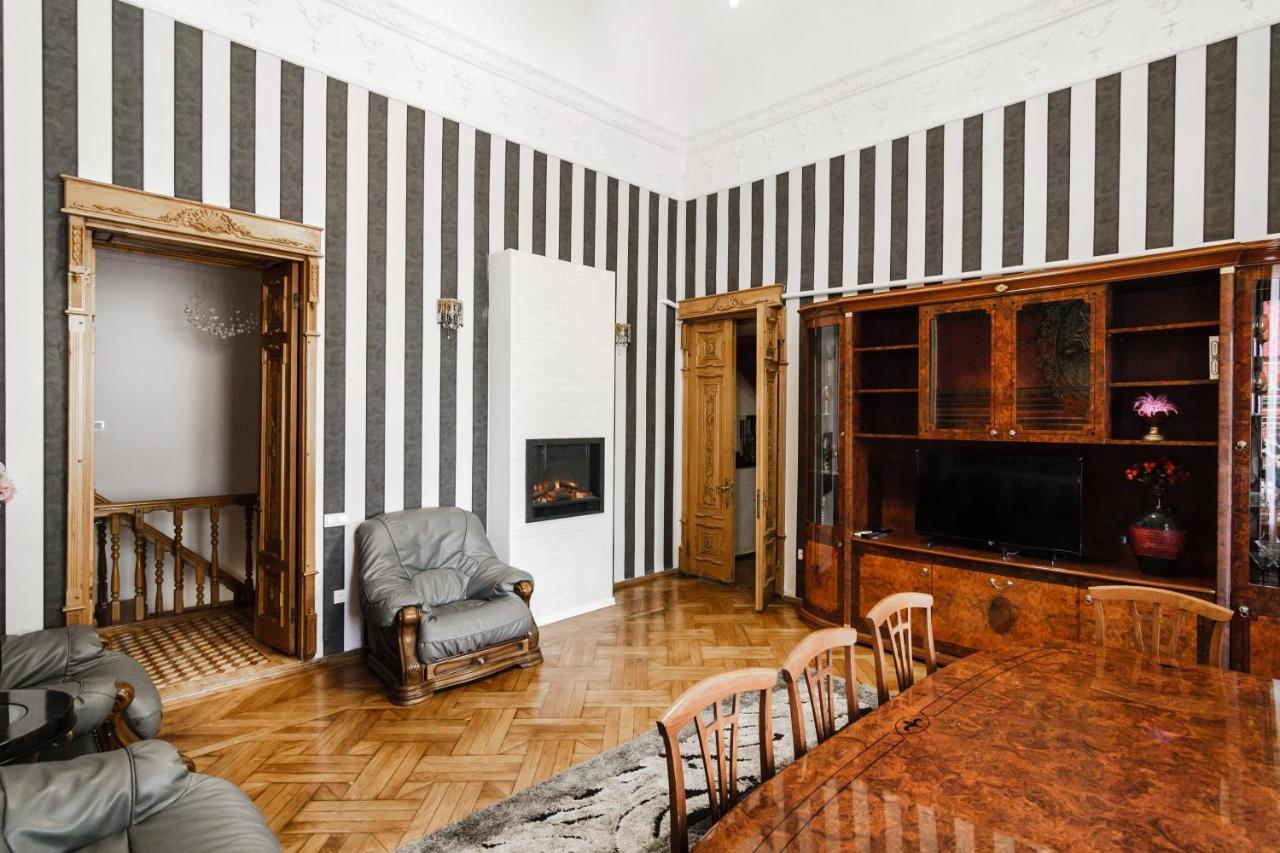 Katerynynska Street 3-Bedrooms Apartment 敖德萨 外观 照片