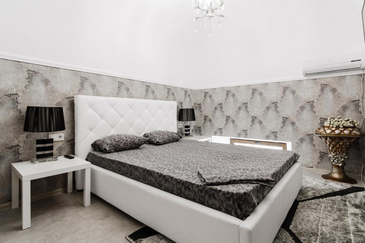 Katerynynska Street 3-Bedrooms Apartment 敖德萨 外观 照片